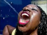 Piss: Black German Bitch drinks Piss